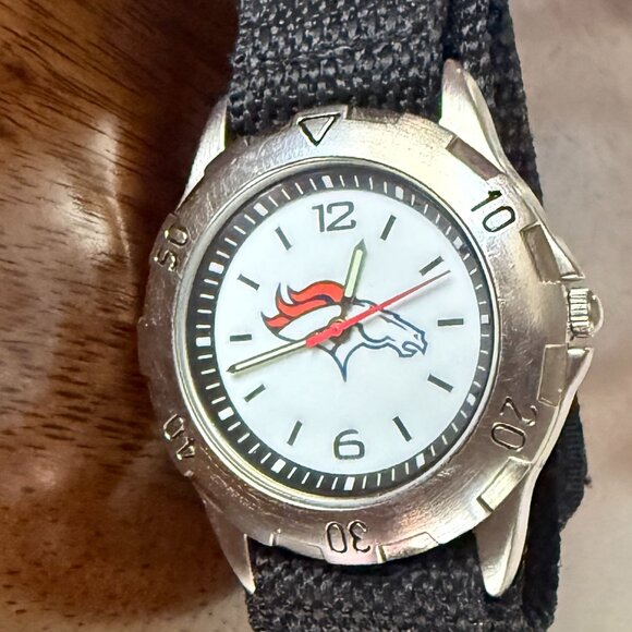 NFL Denver Broncos Men's Watch - Picture 2 of 5